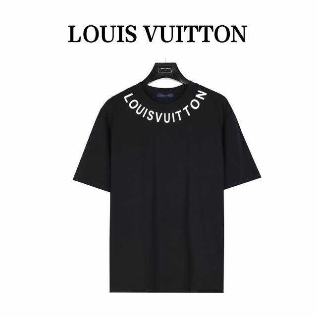 Louisvuitton 路易威登围领字母小短袖t恤 男女同款全新美学灵感趣味设计,渠道性质精品。让整体造型设计更加优雅时尚，今夏最火系列，无数明星潮人追捧。裁 - 点击图像关闭