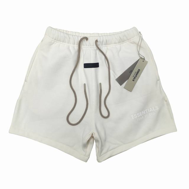 上新 乳白色 顶级版本2024新款 Fog Essentials 云系列 高品质短裤 作为当下超火的美国高街潮牌，Fog独特的街头哥德风格、没有夸张的设计图案、 - 点击图像关闭