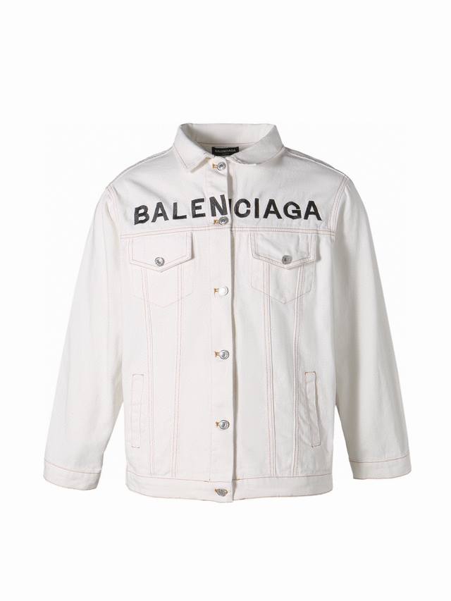 正确版本 区别通货 Balenciaga牛仔夹克外套 Balenciaga 巴黎世家 Bb 2021新款胸前logo刺绣牛仔夹克外套 非常火爆的配色 重工工艺 - 点击图像关闭